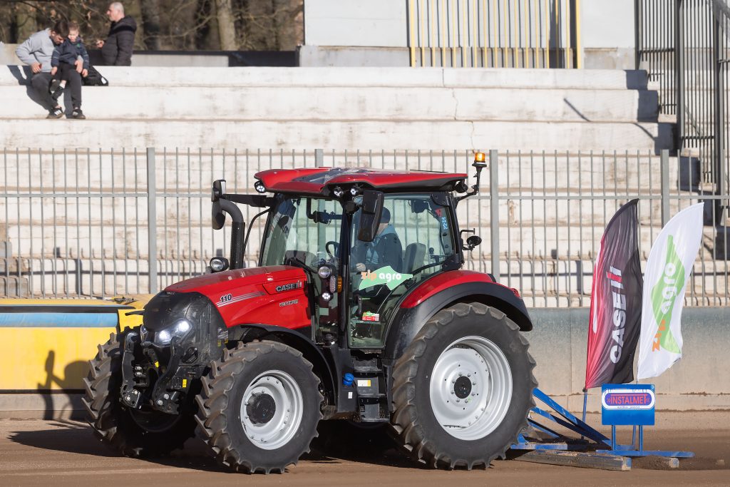 26_0106_Traktor-3-1024x683